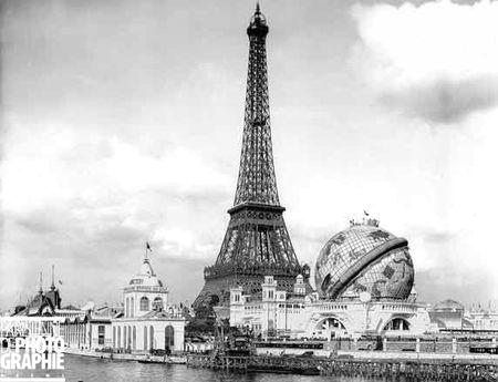Tour Eiffel en 1900
